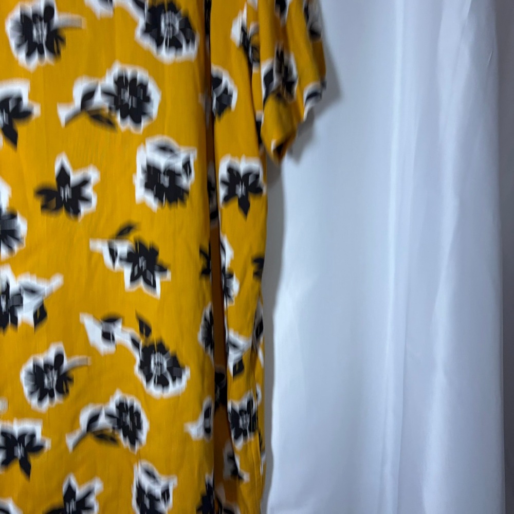 Arizona Jean Co Mens 2XL Mustard Yellow Black Floral Rayon Button Down Shirt EUC - Picture 8 of 8